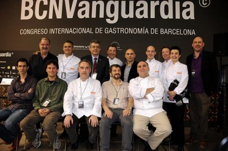 La foto de familia, en BCNVanguardia, del acuerdo entre Harvard y Fundación Alícia 