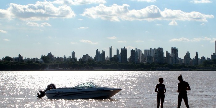 isla frente a Rosario (silvio Moriconi)