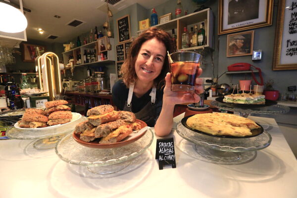 Mónica Ortega en La Barrmuteka. Foto Pedro Urresti, El Correo copia