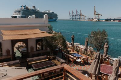 Restaurante Trocadero Casa de Botes en el Muelle Uno de Málaga