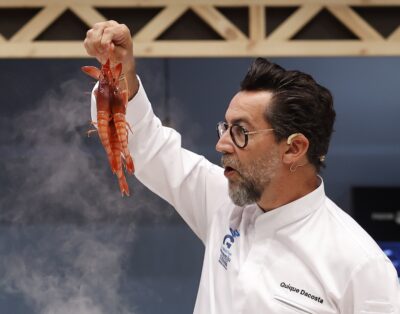 Quique Dacosta con la gamba roja de Dénia