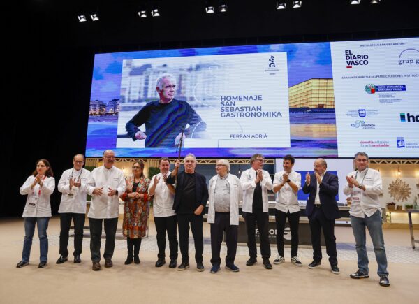 Foto de familia de inauguración de la XXV edición de San Sebastián Gastronomika