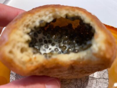 Pan chino con caviar, un icono de Disfrutar