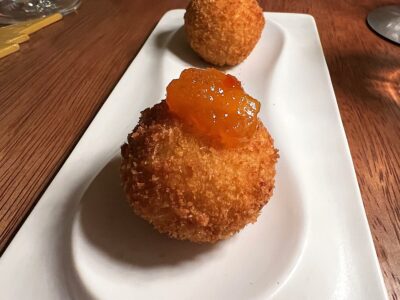 Croquetas de cecina amazónica. Foto, 7Caníbales.