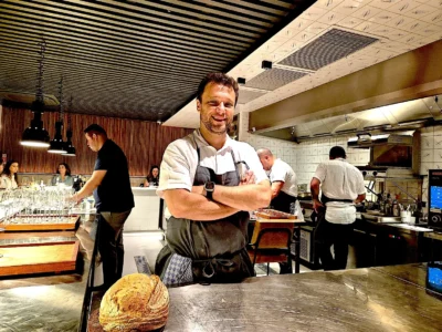 Thomas Troisgros en la cocina de Oseille en Ipanema. Foto, X. Agulló.